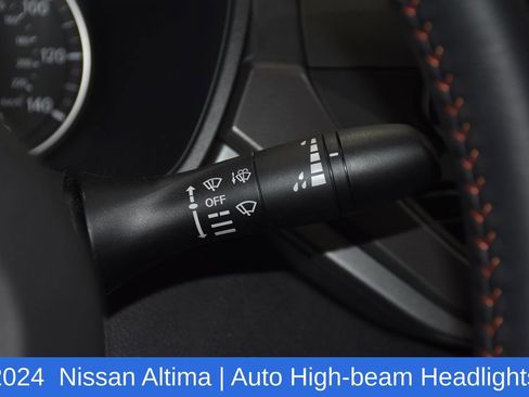 Used 2024 Nissan Altima 2.5 SR image 12