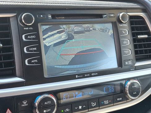 Used 2017 Toyota Highlander XLE w/ Protection Package #3 AWD/4WD image 21