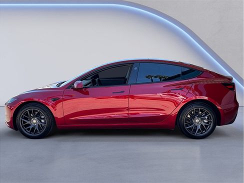 Used 2025 Tesla Model 3 Long Range RWD image 3