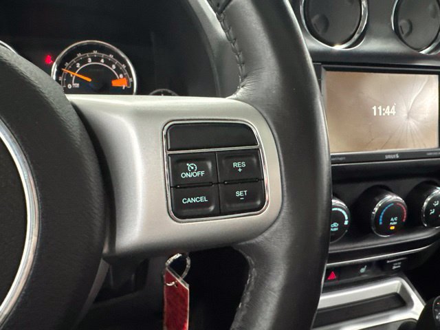 Used 2017 Jeep Compass Latitude AWD/4WD image 31