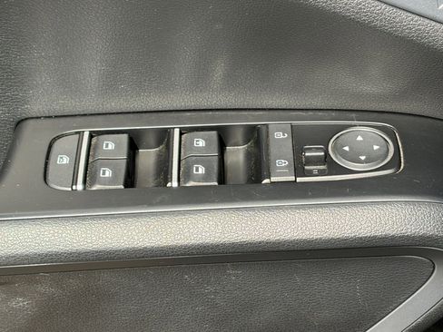 Certified 2020 Kia Soul S FWD image 16