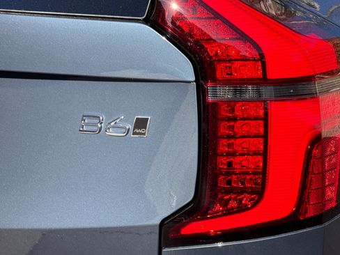 New 2026 Volvo XC90 B6 Plus image 7