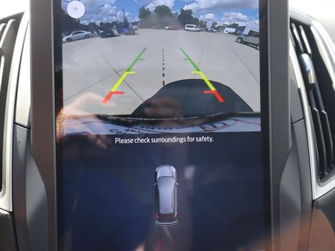 Used 2023 Ford Edge SEL w/ Convenience Package image 21