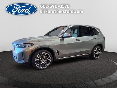 Used 2024 BMW X5 sDrive40i w/ Premium Package image 1