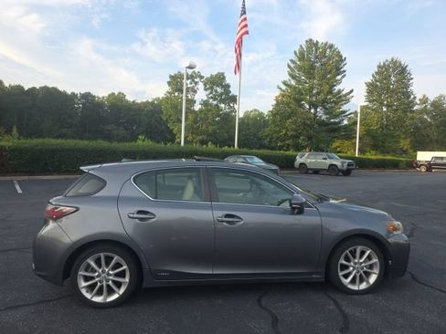 Used 2012 Lexus CT 200h Premium w/ Premium Audio Pkg FWD image 9
