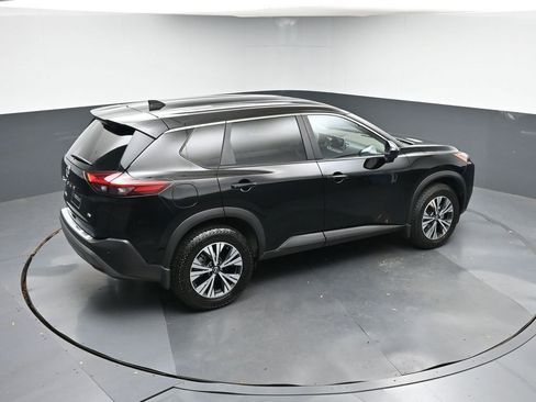 Used 2023 Nissan Rogue SV image 43