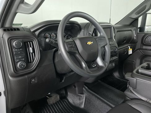 New 2025 Chevrolet Silverado 2500 W/T image 11