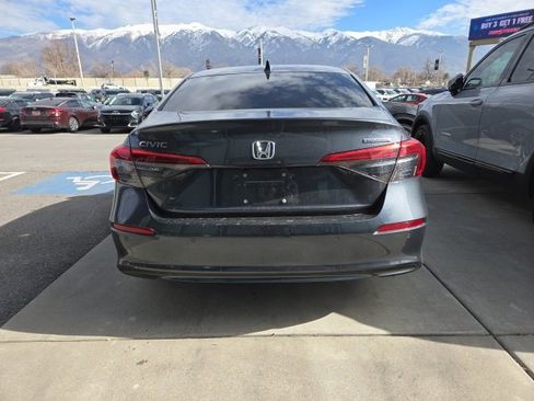 Used 2024 Honda Civic Touring image 6