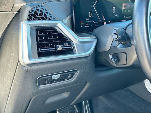 Certified 2023 BMW X7 xDrive40i w/ M Sport Package image 10