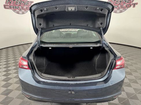 Used 2020 Chevrolet Malibu LT image 28