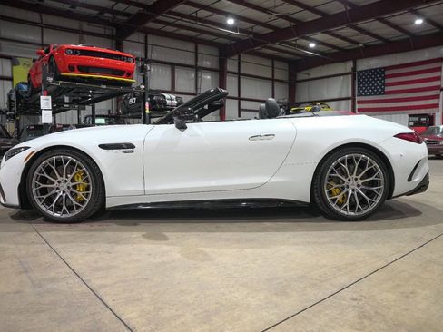 Used 2022 Mercedes-Benz SL 63 AMG 4MATIC image 4