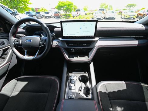 Certified 2025 Ford Explorer ST AWD/4WD image 33
