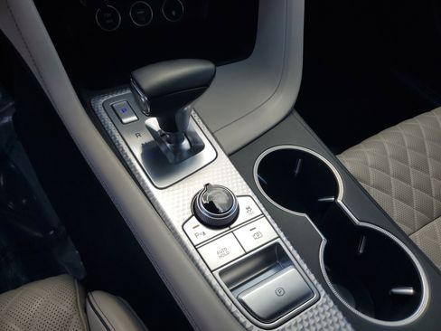 Used 2023 Genesis G70 3.3T w/ Sport Prestige Package image 31