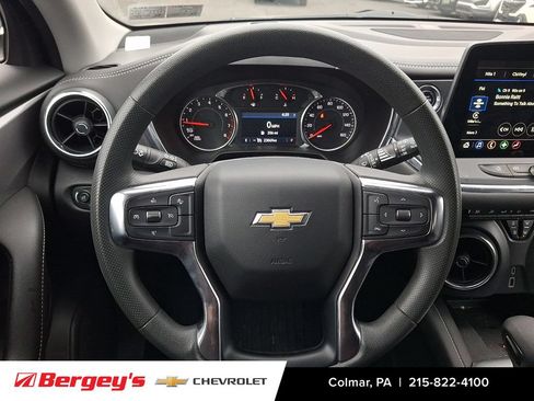 Used 2024 Chevrolet Blazer LT w/ Convenience Package FWD image 21