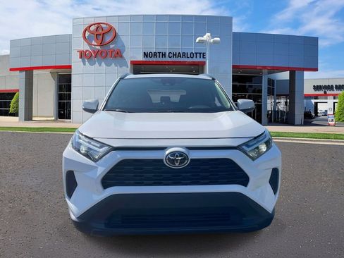 Used 2024 Toyota RAV4 XLE w/ Convenience Package FWD image 3