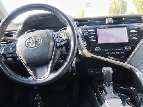 Used 2019 Toyota Camry SE FWD image 20