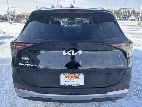 Used 2026 Kia Sportage EX image 5