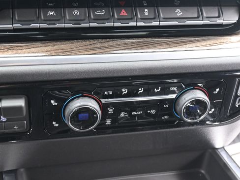 New 2026 Chevrolet Silverado 1500 LT Trail Boss w/ LPO, Dark Essentials Package AWD/4WD image 29