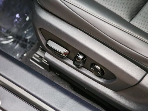Used 2025 Lexus ES 350 w/ Accessory Package (Z2) FWD image 21
