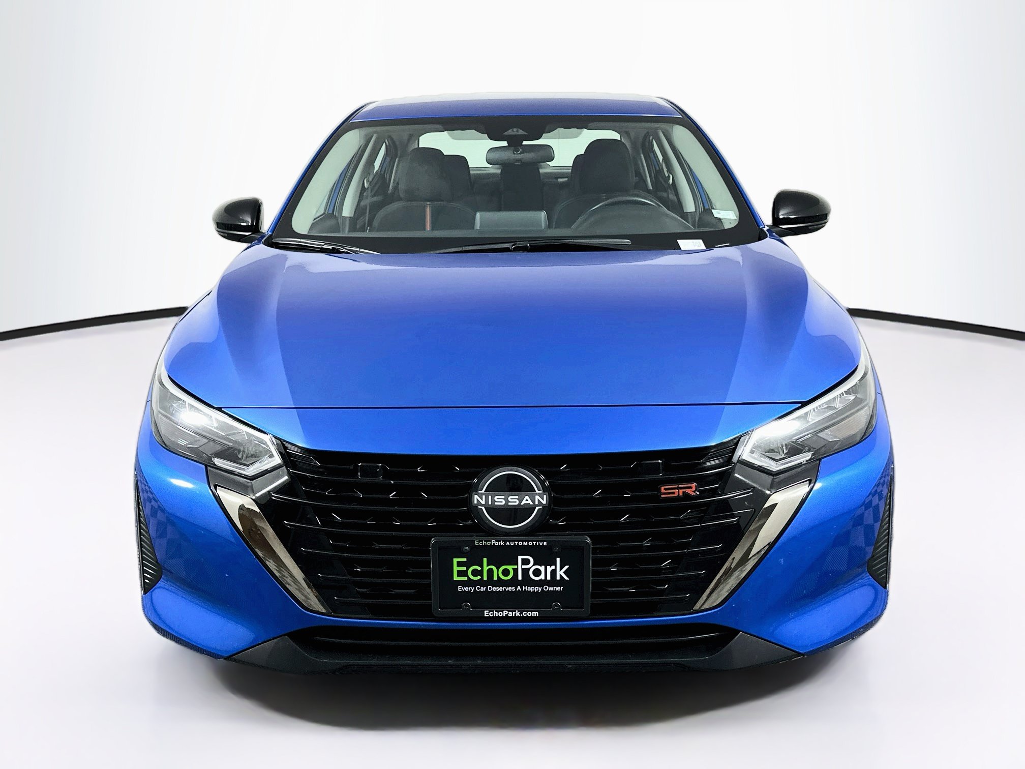 Used 2025 Nissan Sentra SR FWD image 2