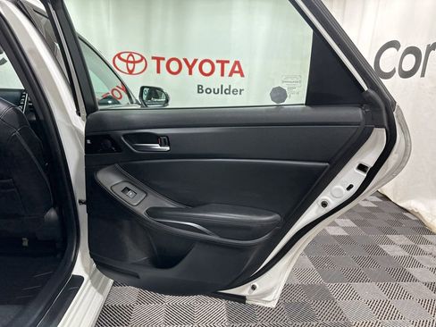 Used 2022 Toyota Avalon XSE image 14