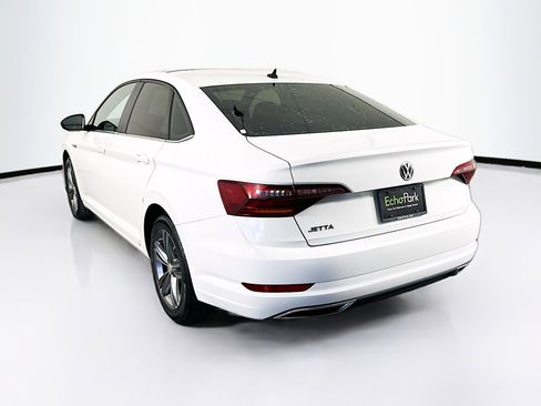 Used 2019 Volkswagen Jetta R-Line w/ R-Line Cold Weather Package FWD image 5
