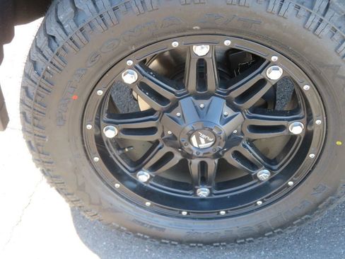 Used 2018 Chevrolet Silverado 1500 LT w/ All Star Edition image 16