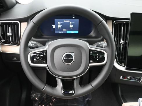 New 2026 Volvo XC90 B6 Plus w/ Protection Package image 17