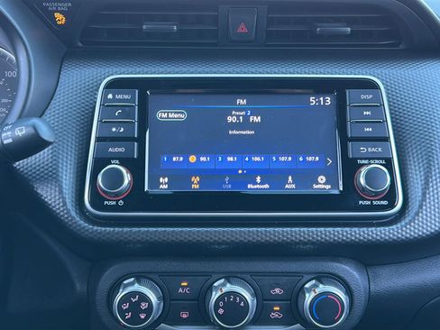 Used 2020 Nissan Kicks S FWD image 16