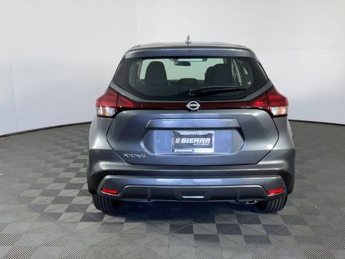 New 2025 Nissan Kicks Play S FWD image 5