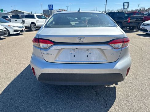 Used 2024 Toyota Corolla LE FWD image 6