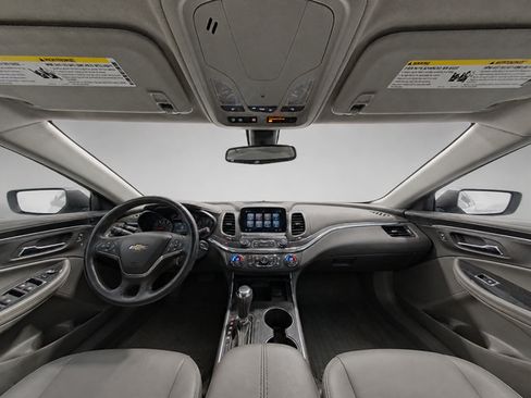 Used 2017 Chevrolet Impala LT FWD image 22