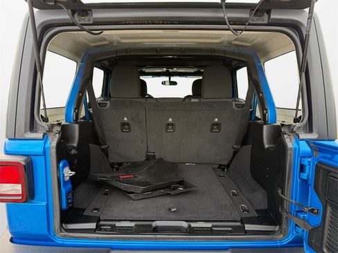 Used 2021 Jeep Wrangler Unlimited Sport image 19