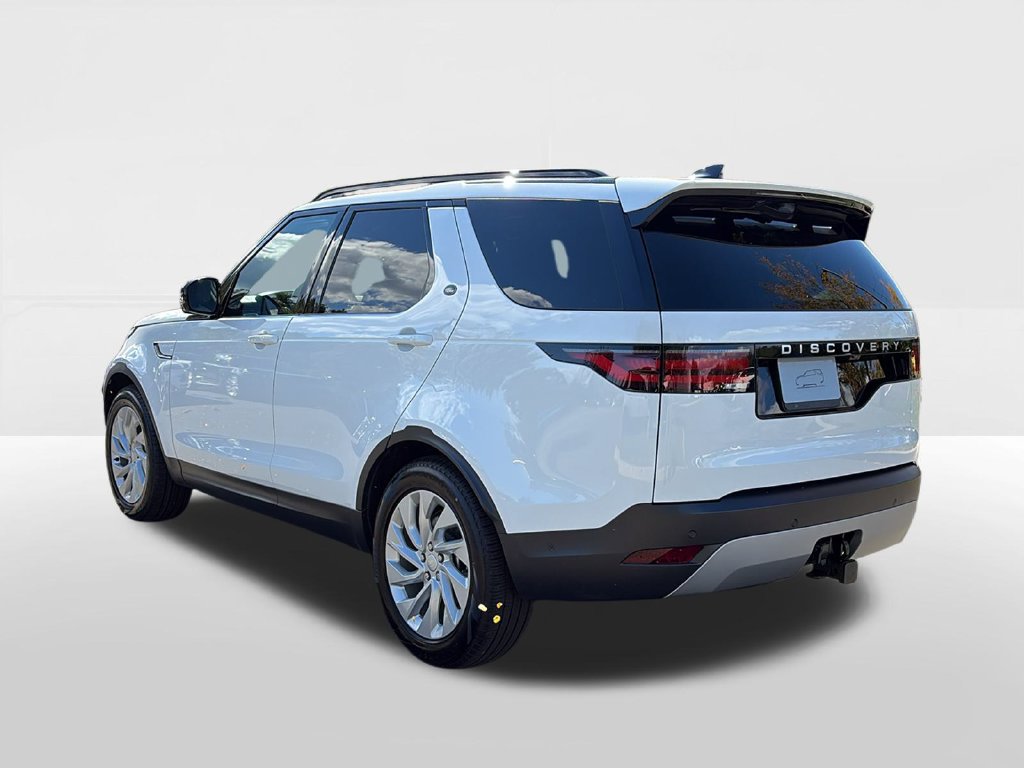 Used 2025 Land Rover Discovery S AWD/4WD image 7