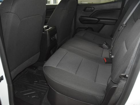 Used 2026 Chevrolet Colorado W/T AWD/4WD image 39