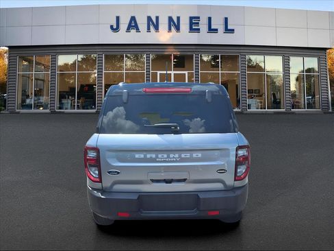 Used 2023 Ford Bronco Sport Outer Banks w/ Tech Package image 6