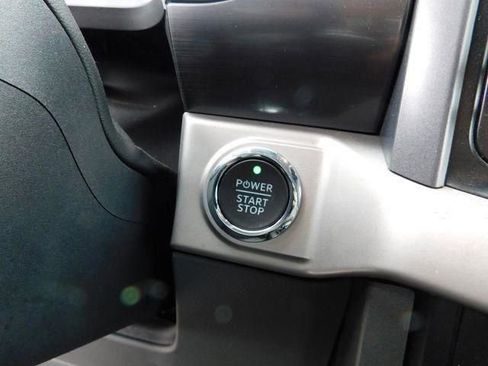 Used 2023 Ford F150 Lightning XLT image 34