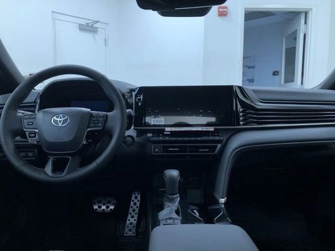New 2026 Toyota Camry SE image 17