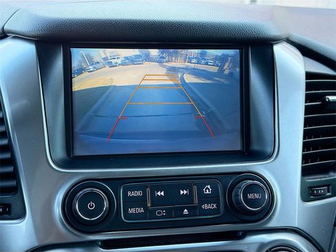 Used 2017 Chevrolet Suburban LS image 9