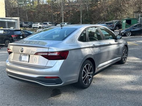 Used 2023 Volkswagen Jetta Sport image 5