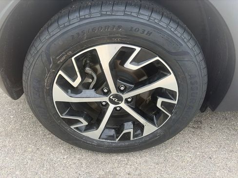 Used 2024 Kia Sportage EX w/ EX Premium Package AWD/4WD image 11