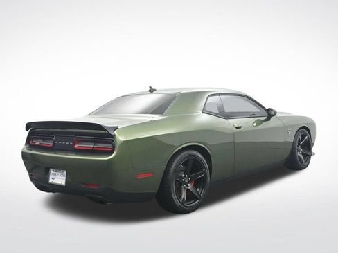 Used 2022 Dodge Challenger SRT Hellcat w/ Plus Package RWD image 6