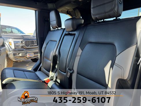 Used 2023 Ford Bronco Wildtrak image 49