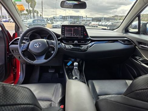 Used 2022 Toyota C-HR Limited FWD image 13