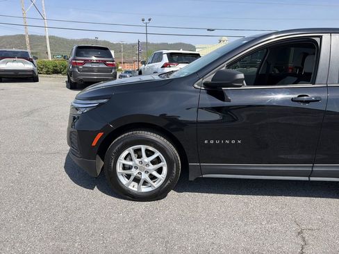 Used 2024 Chevrolet Equinox LS w/ LS Convenience Package AWD/4WD image 11