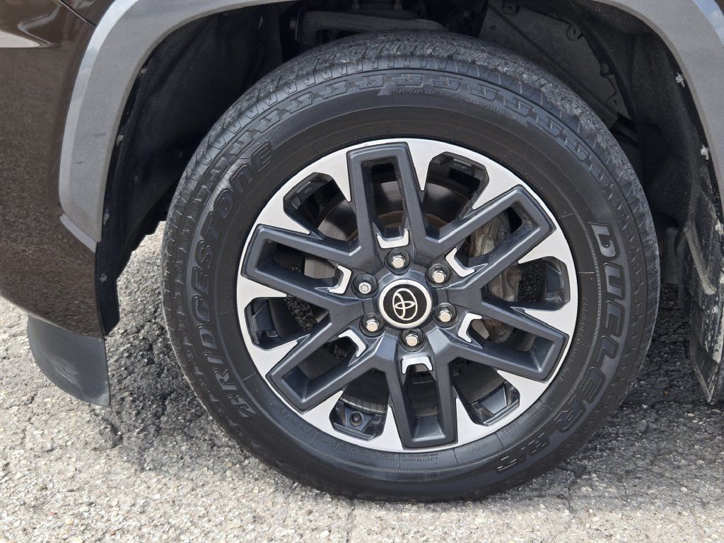 Used 2023 Toyota Sequoia Limited AWD/4WD image 14
