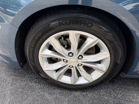 Used 2024 Chevrolet Malibu LT FWD image 36