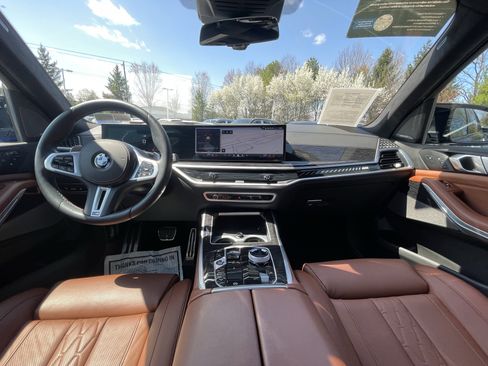 Certified 2026 BMW X7 M60i AWD/4WD image 17