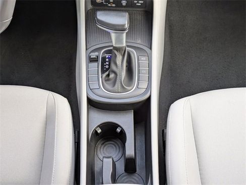 Used 2024 Hyundai Kona SEL image 20