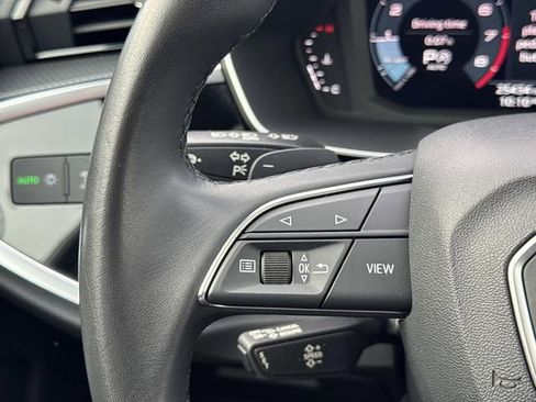 Used 2023 Audi Q3 2.0T Premium image 19